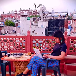 India Walking Distance From Taj Mahal-- Rooftop Taj Mahal View Gasthof